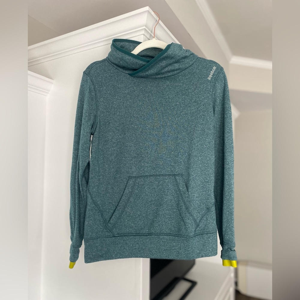 Reebok Pullover